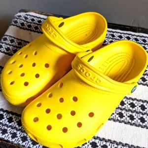 Crocs - yellow